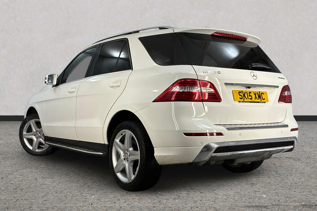 Mercedes-Benz M Class Ml250 Cdi Bluetec Amg Line Premium White #3