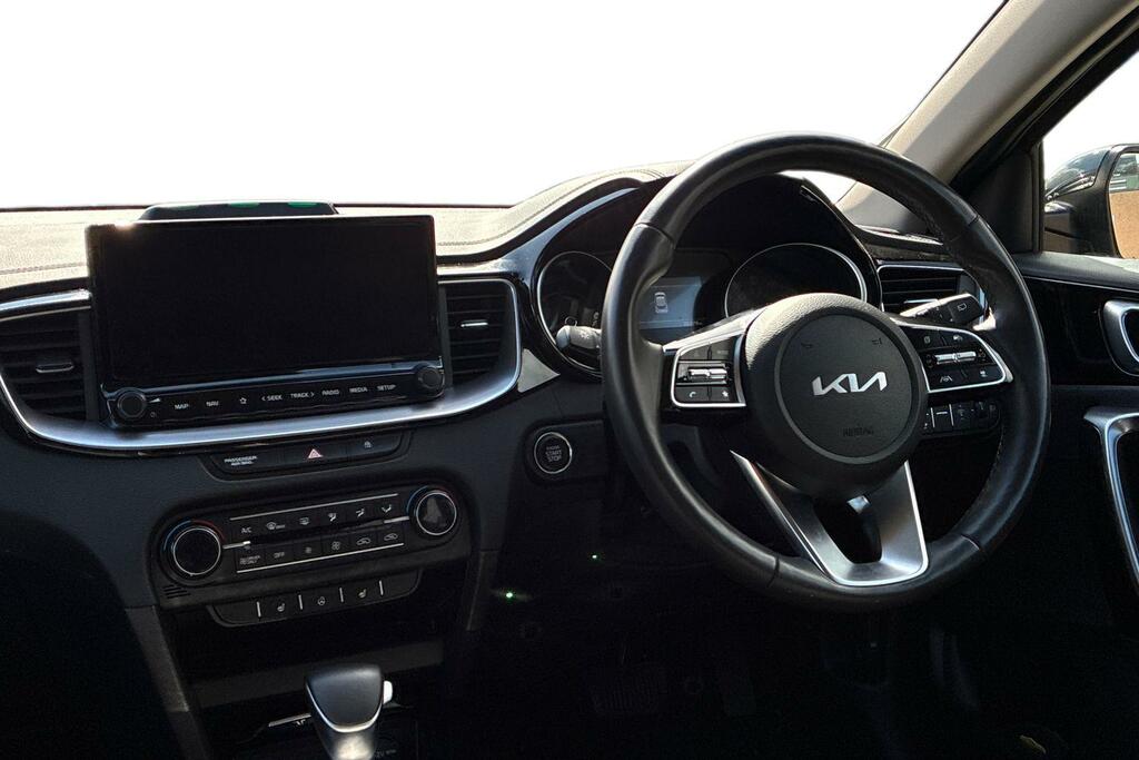 Kia Xceed 1.6 Gdi 8.9Kwh 3 Suv Plug-in Hybrid Dct  #5