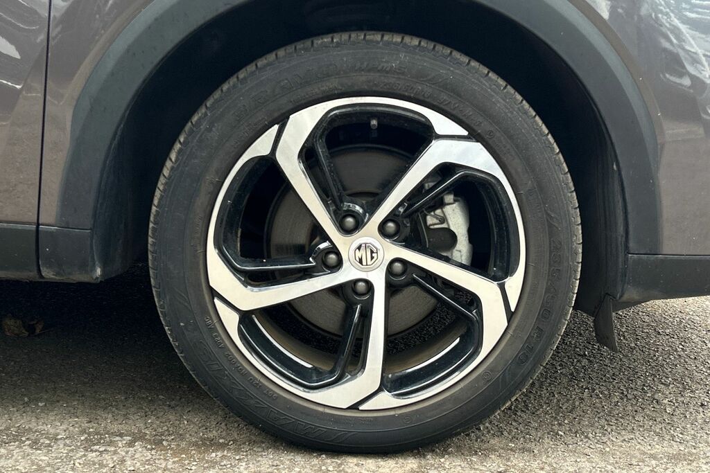 MG HS 1.5 T-gdi 24.7 Kwh Trophy Suv Plug-in H Red #15