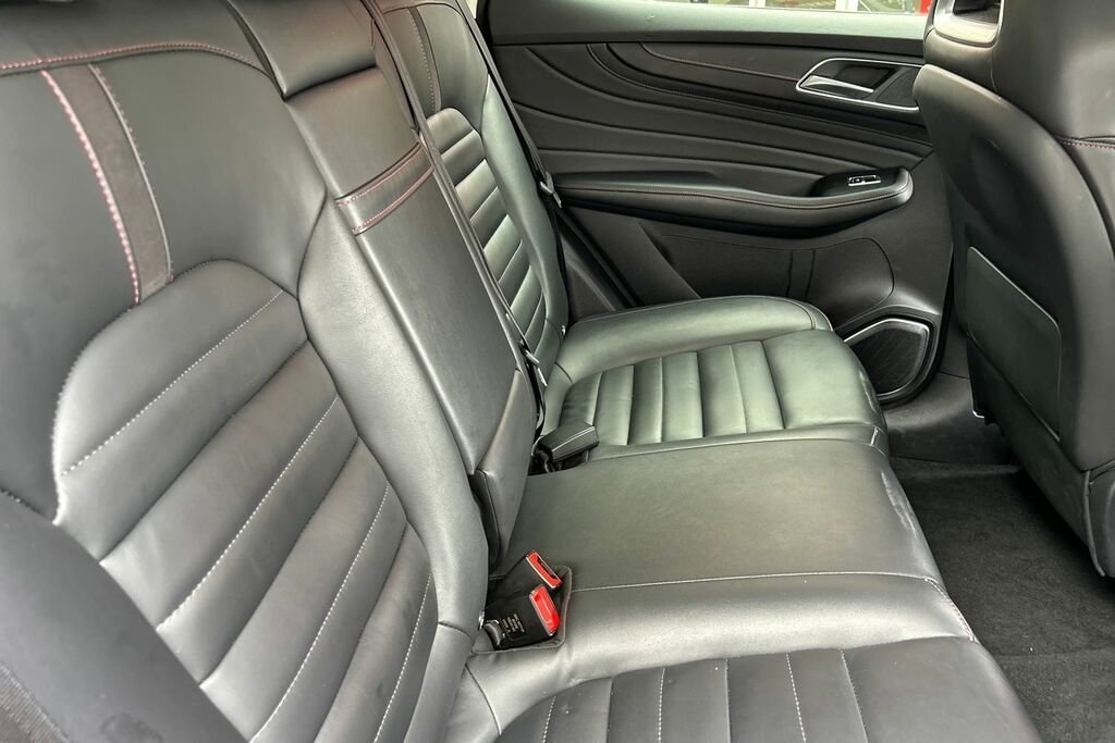 MG HS 1.5 T-gdi 24.7 Kwh Trophy Suv Plug-in H Red #17