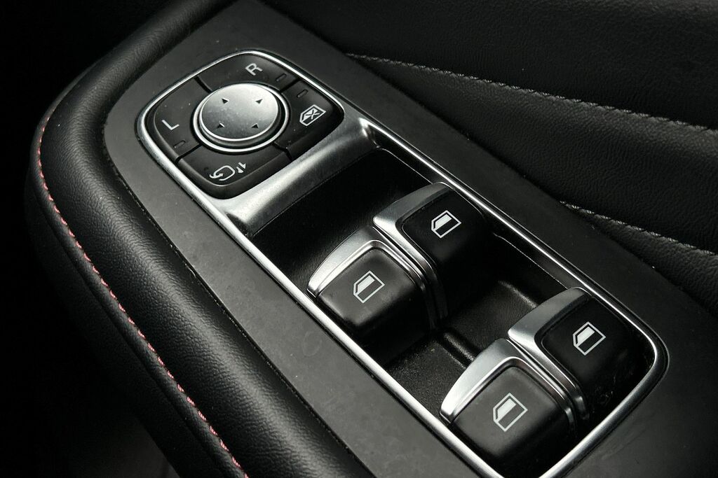 MG HS 1.5 T-gdi 24.7 Kwh Trophy Suv Plug-in H Red #27