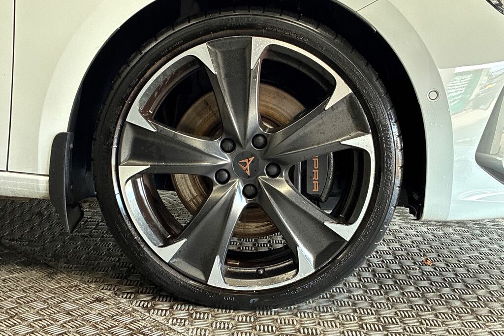 Cupra Leon 1.4 Ehybrid Vz2 Dsg White #5