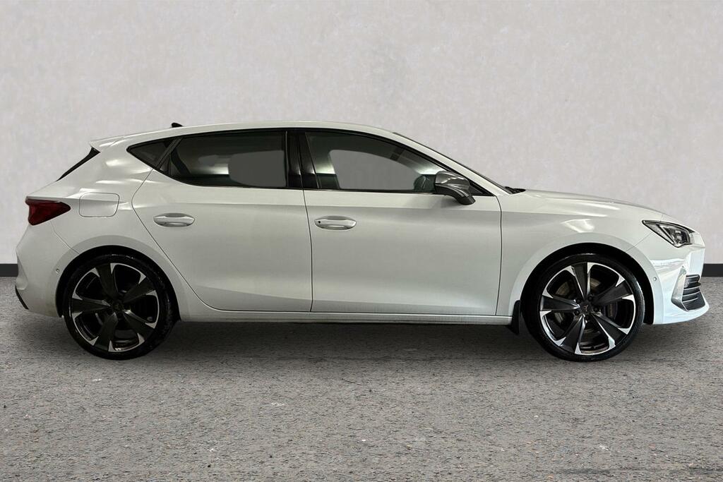 Cupra Leon 1.4 Ehybrid Vz2 Dsg White #4