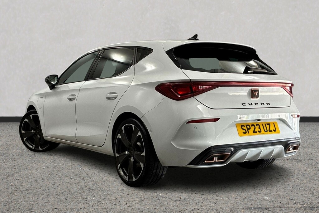 Cupra Leon 1.4 Ehybrid Vz2 Dsg White #3