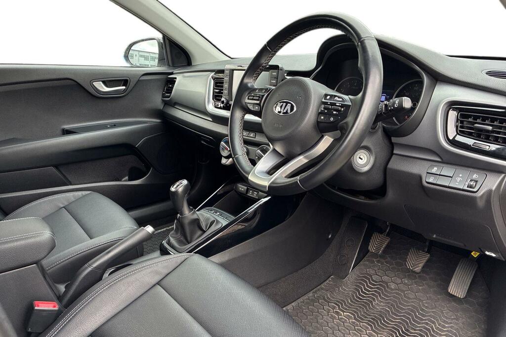 Kia Stonic 1.0T Gdi Mixx White #7