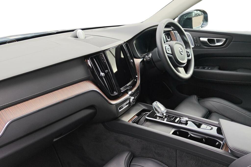Volvo XC60 2.0 T8 455 Rc Phev Ultimate Dark Awd Gtron Blue #2
