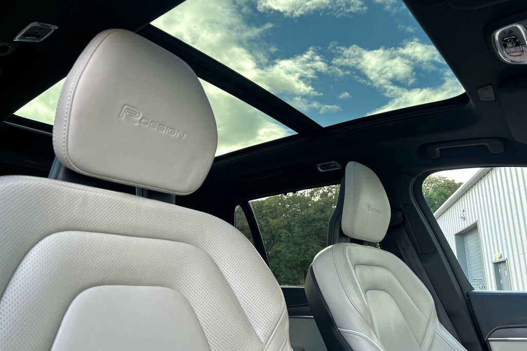Volvo XC90 2.0 B5 Momentum Awd 231 Bhp Blue #27