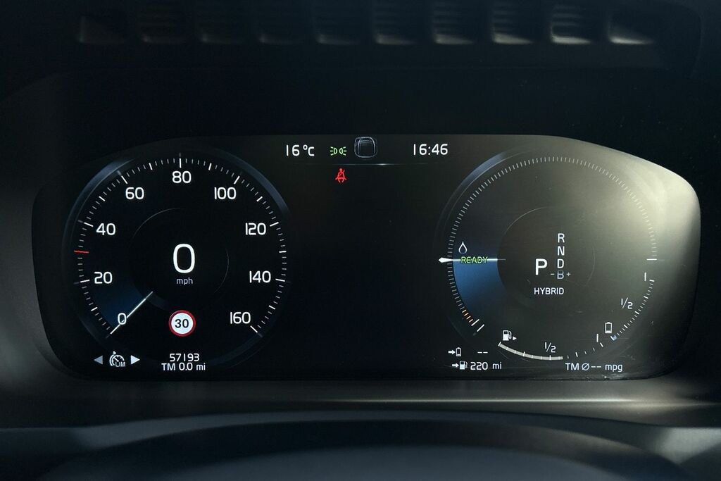 Volvo XC90 2.0 B5 Momentum Awd 231 Bhp Blue #7