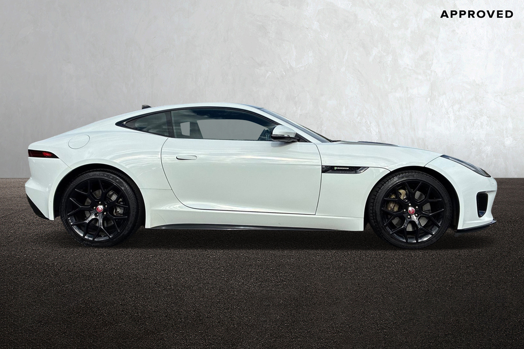 Jaguar F-Type P300 R-dynamic White #5