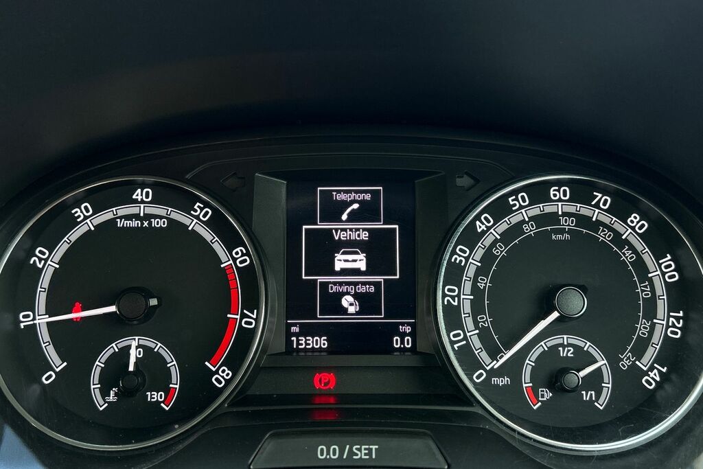Skoda Fabia Hatch Se 1.0 Tsi 110 Ps Dsg Silver #15