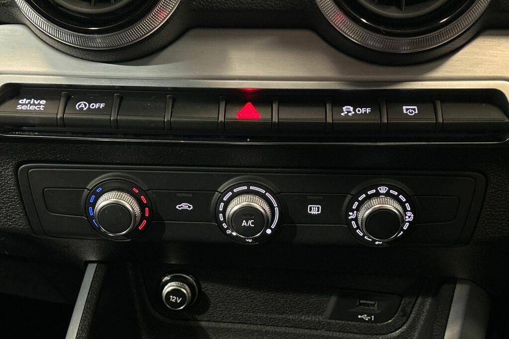 Audi Q2 Sport 30 Tfsi 116 Ps 6-Speed #17