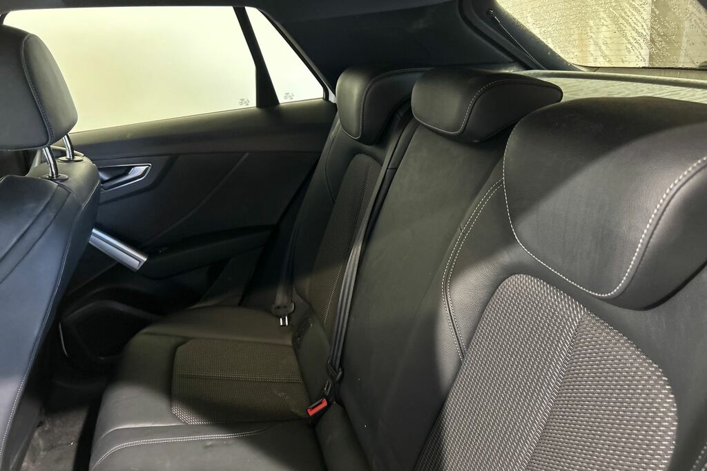 Audi Q2 Sport 30 Tfsi 116 Ps 6-Speed #9