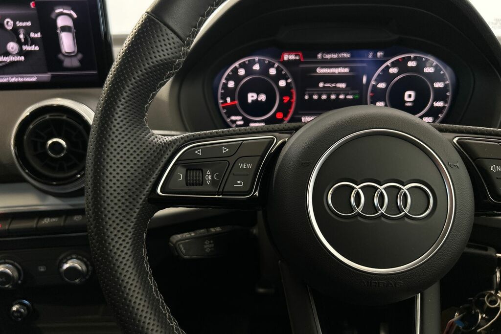 Audi Q2 Black Edition 35 Tfsi 150 Ps S Tronic  #14
