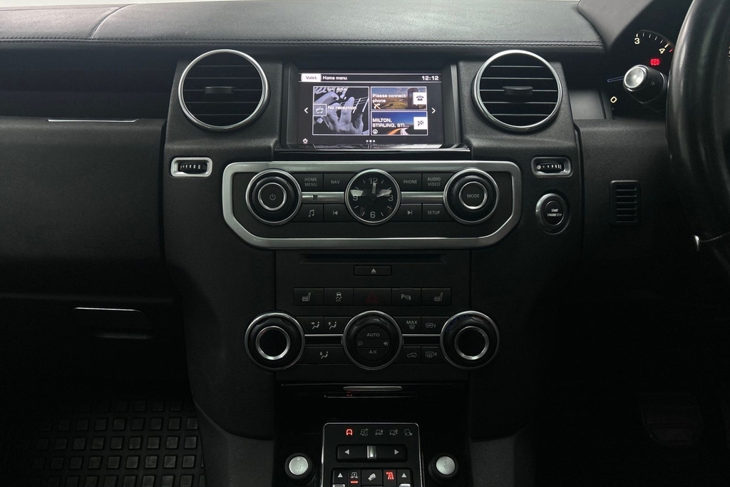 Land Rover Discovery Sdv6 Landmark Black #14