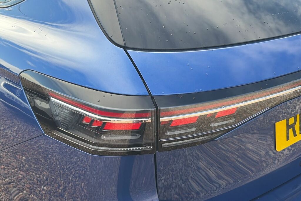 Volkswagen Passat 1.5 Tsi Ehybrid R-line Dsg Black #19
