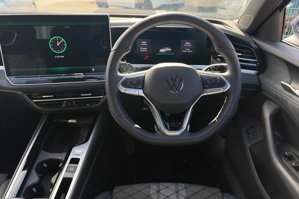 Volkswagen Passat 1.5 Tsi Ehybrid R-line Dsg Black #13