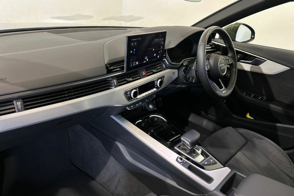 Audi A4 Avant Avant S Line 35 Tfsi 150 Ps S Tronic Green #2