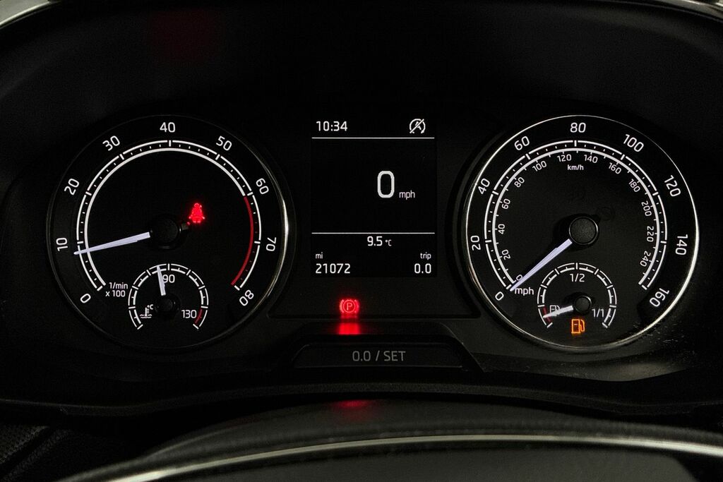 Skoda Fabia 1.0 Tsi 110 Colour Edition White #15