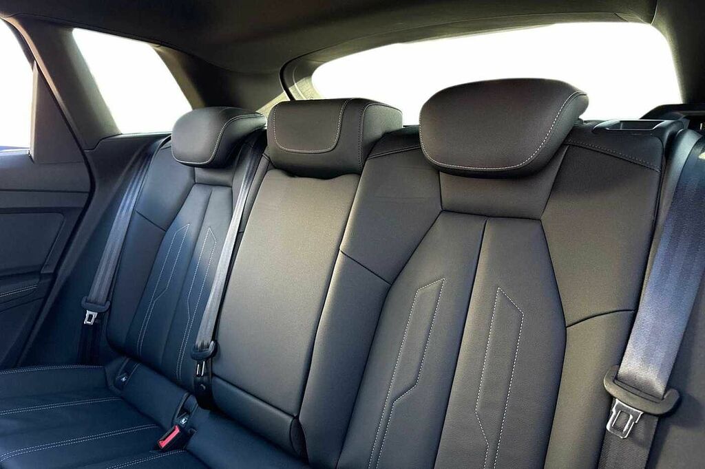 Audi Q4 E Tron 150Kw 40 82Kwh S Line Vat Q Black #9