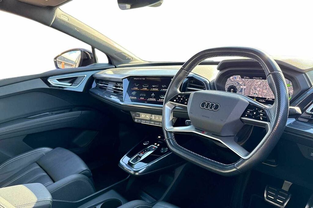 Audi Q4 E Tron Edition 1 50 Quattro 220,00 Kw Blue #6