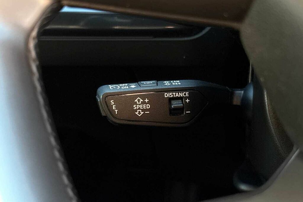 Audi Q4 E Tron 150Kw 40 82Kwh S Line Vat Q Black #26