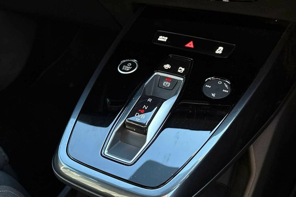 Audi Q4 E Tron 150Kw 40 82Kwh S Line Vat Q Black #22