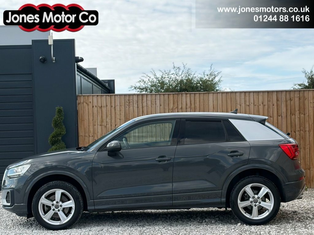 Audi Q2 1L Sport Grey