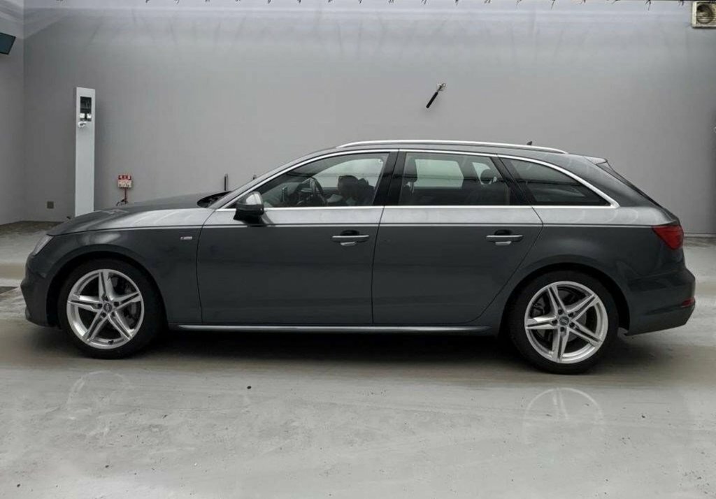 Audi A4 Avant 2L S Line Grey #4