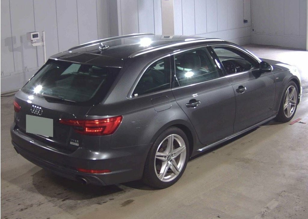 Audi A4 Avant 2L S Line Grey #4