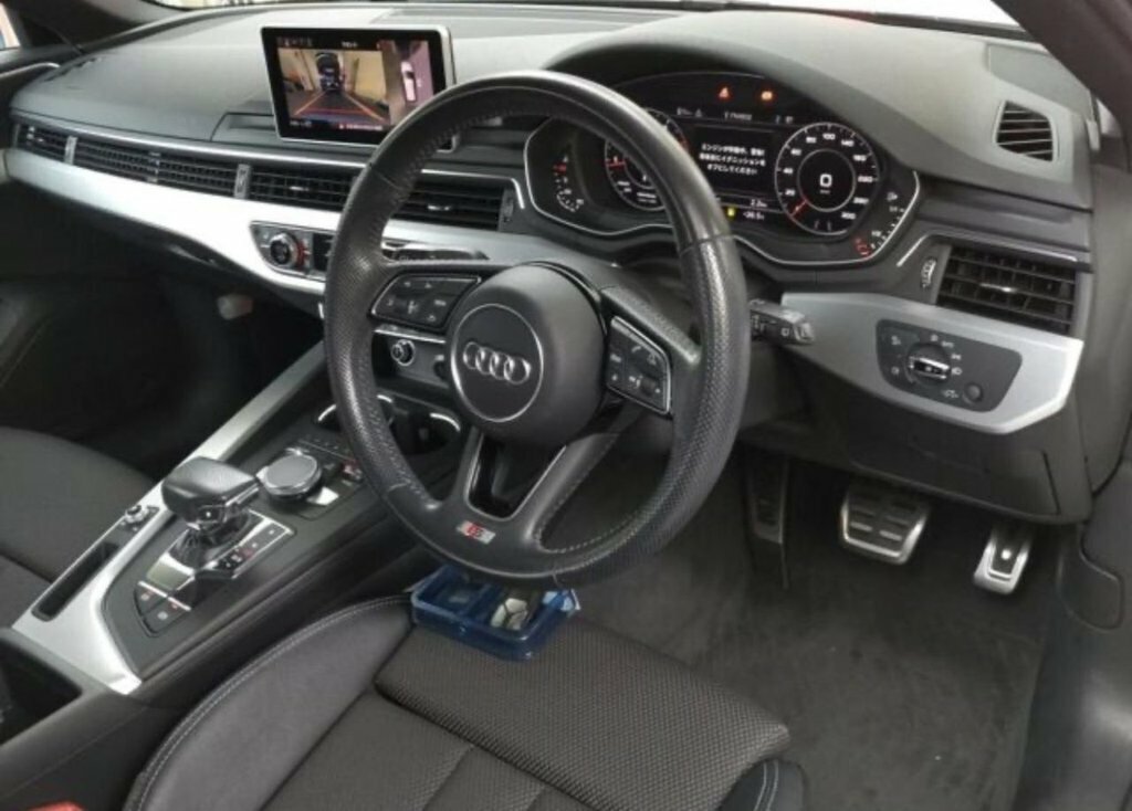 Audi A4 Avant 2L S Line White #3