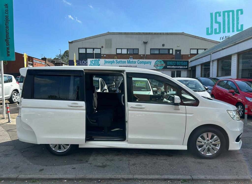 Honda StepWagon Other  White #6