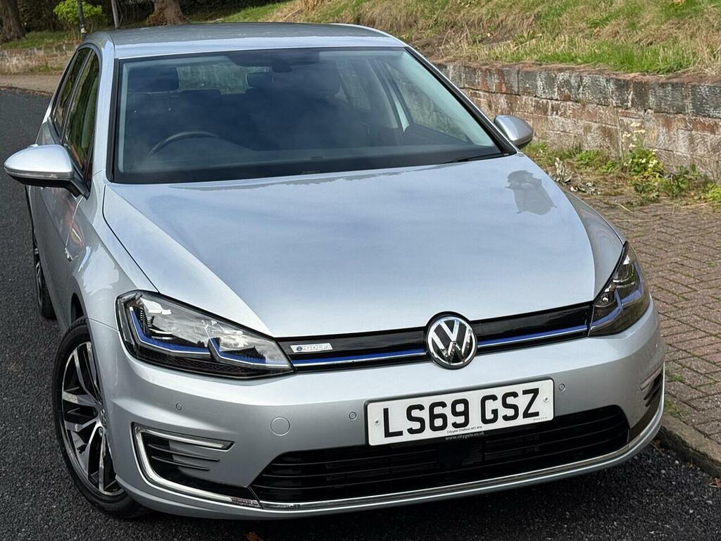 Volkswagen e-Golf 35.8Kwh E-golf Hatchback 136 Ps Silver