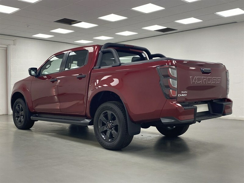Isuzu D-Max 1.9 V-cross Double Cab 4X4 Red #3