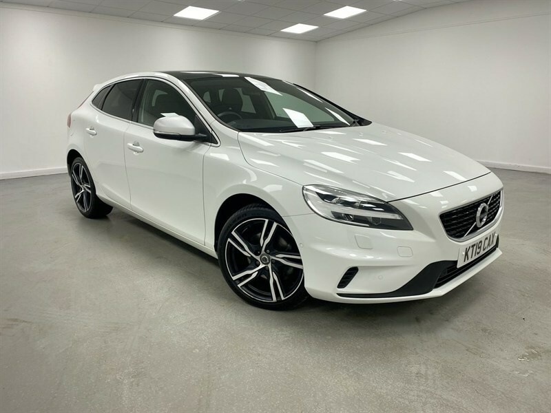 Volvo V40 2.0 T3 R-design Edition Hatchback Manua White