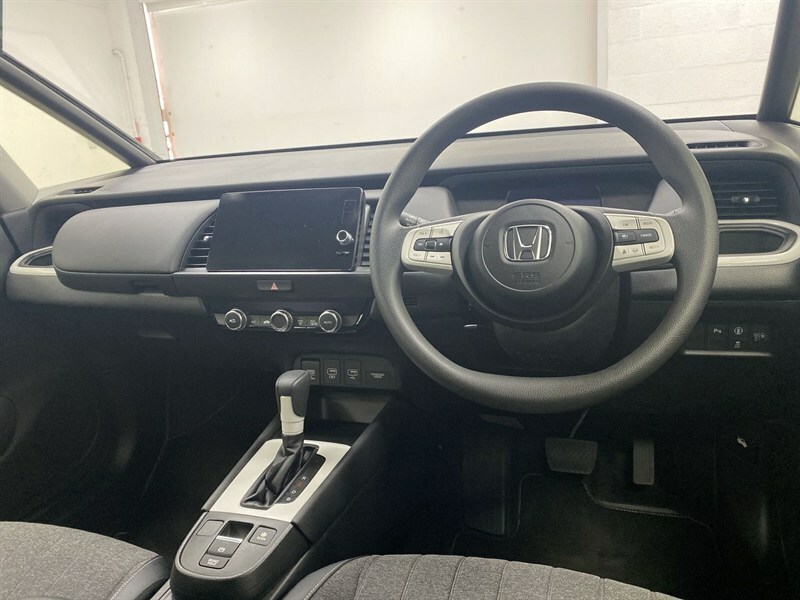 Honda Jazz I-mmd Crosstar Ex Grey #32