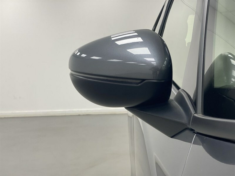 Honda Jazz I-mmd Crosstar Ex Grey #27