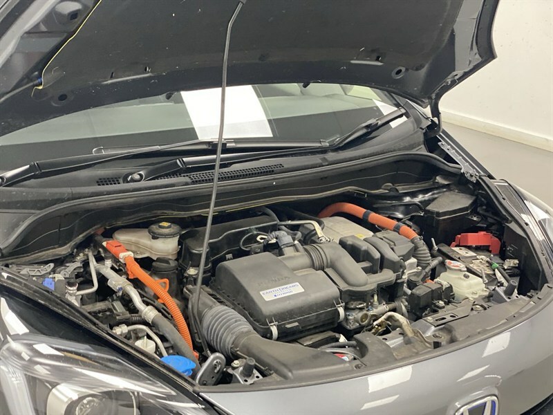 Honda Jazz I-mmd Crosstar Ex Grey #30