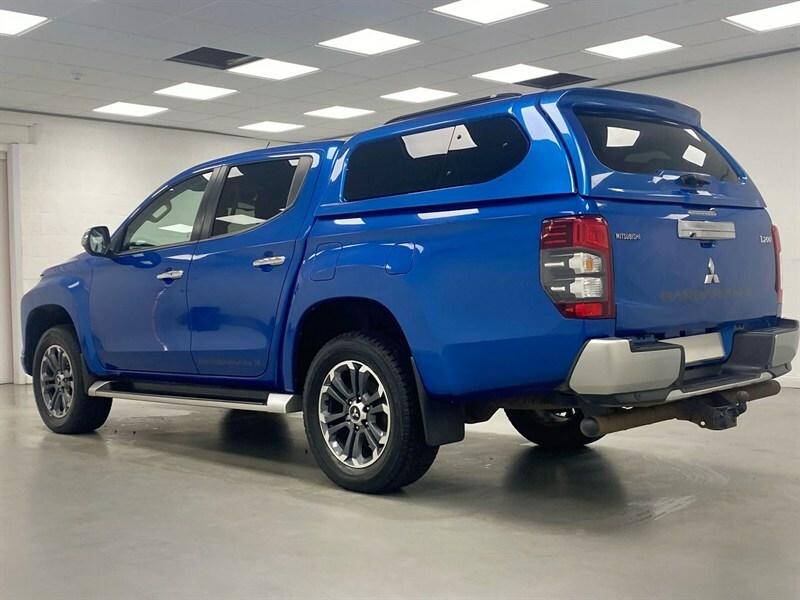Mitsubishi L200 Double Cab Di-d 150 Barbarian X 4Wd Blue #3
