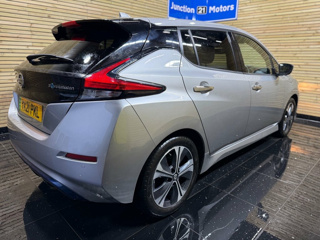 Nissan Leaf 40Kwh N-connecta Hatchback 150 Silver #5