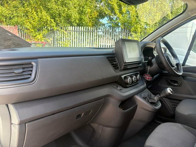 Renault Trafic Ll30 Blue Dci 130 Extra Van White #4