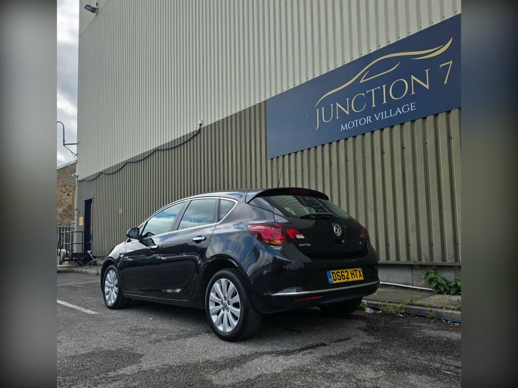 Vauxhall Astra 1.6 16V Se Euro 5 Black #4