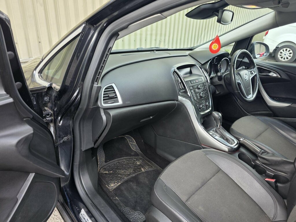 Vauxhall Astra 1.6 16V Active Limited Edition Euro 5 Black #20