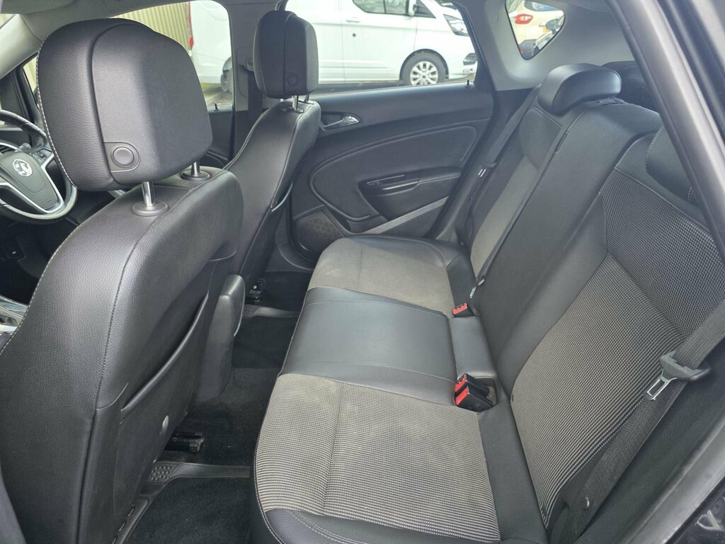 Vauxhall Astra 1.6 16V Active Limited Edition Euro 5 Black #16