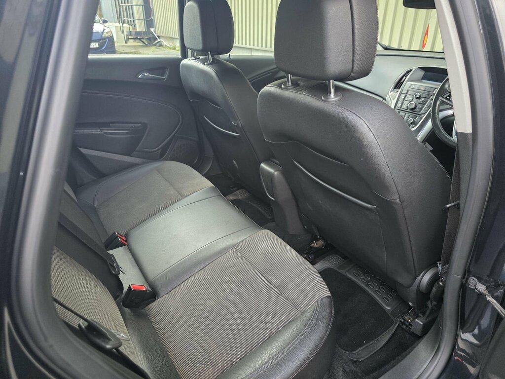 Vauxhall Astra 1.6 16V Active Limited Edition Euro 5 Black #14