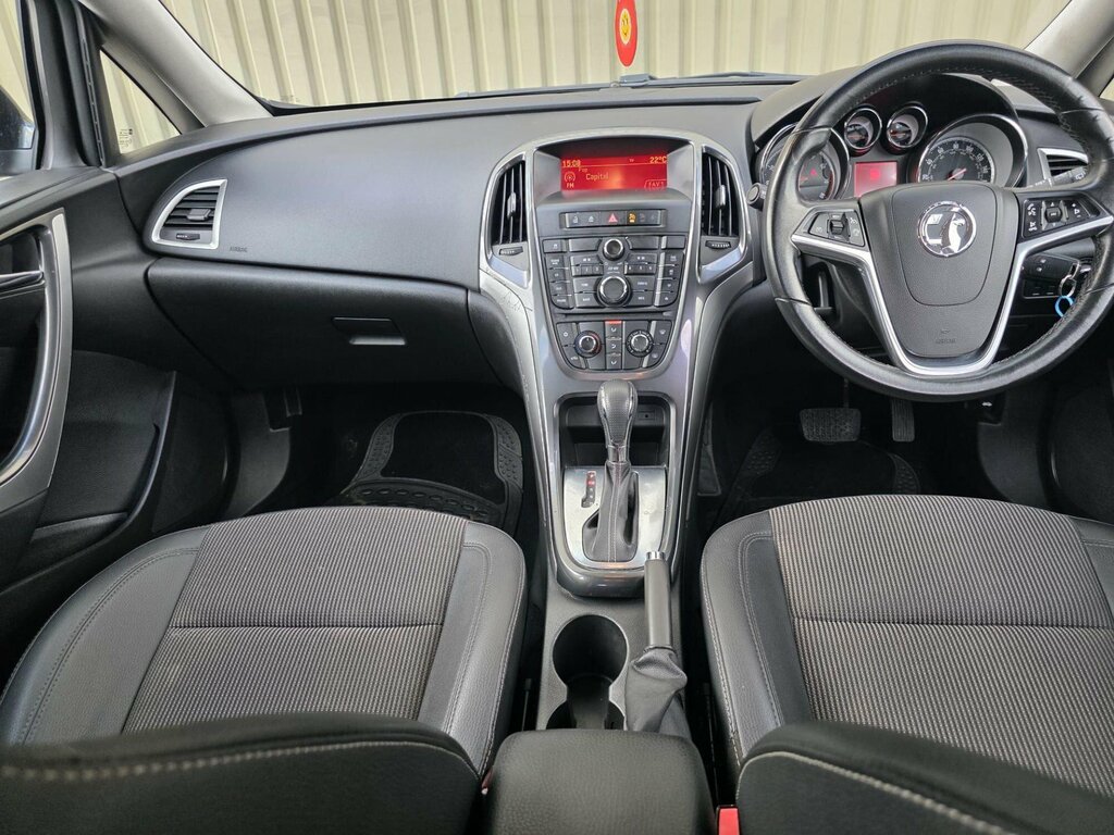 Vauxhall Astra 1.6 16V Active Limited Edition Euro 5 Black #24