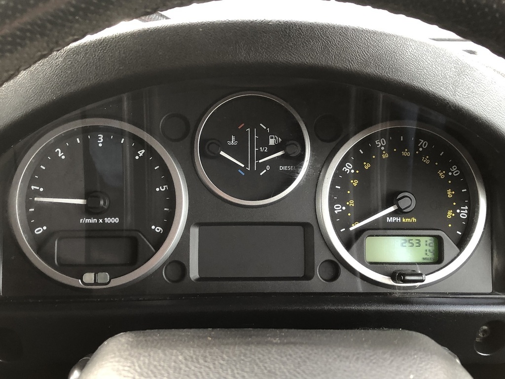 Land Rover Defender 90 90 Td Hard Silver #25