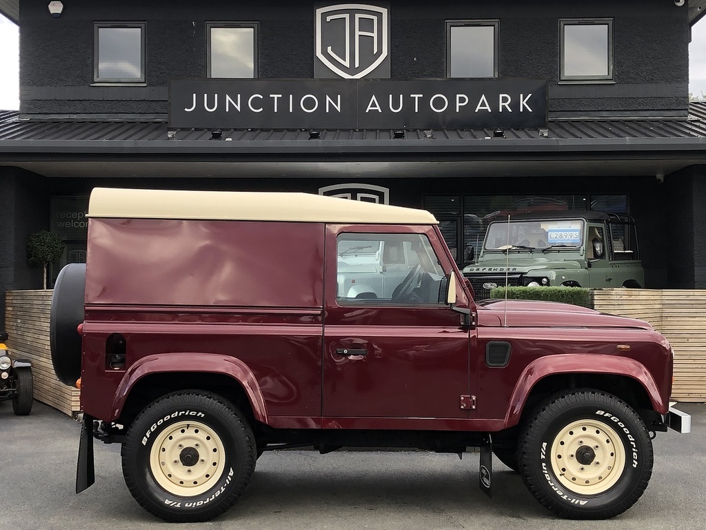 Land Rover Defender 90 Tdci Red #5