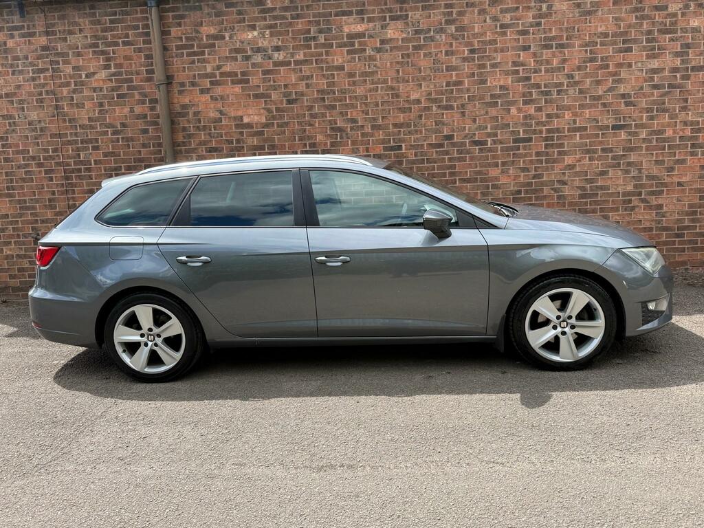 Seat Leon Hatchback 2.0 Tdi Cr Fr Sport Coupe Euro 5 Ss 3 White #4