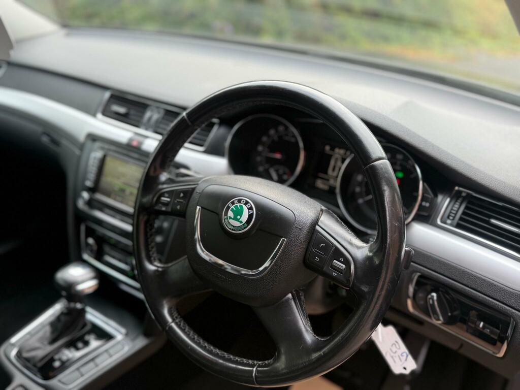 Skoda Superb 2.0 Tdi Elegance Euro 5 Silver #12