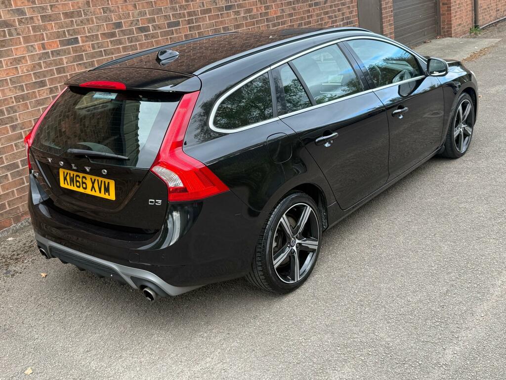 Volvo V60 R-design Nav D3 Black #4